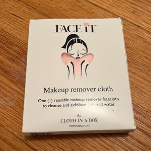 NIB Face It Makeup Remover Cloth